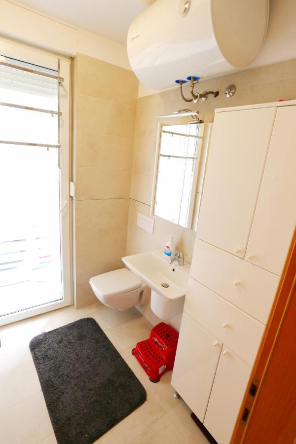 Luxury Family Apartment Omis Exterior photo