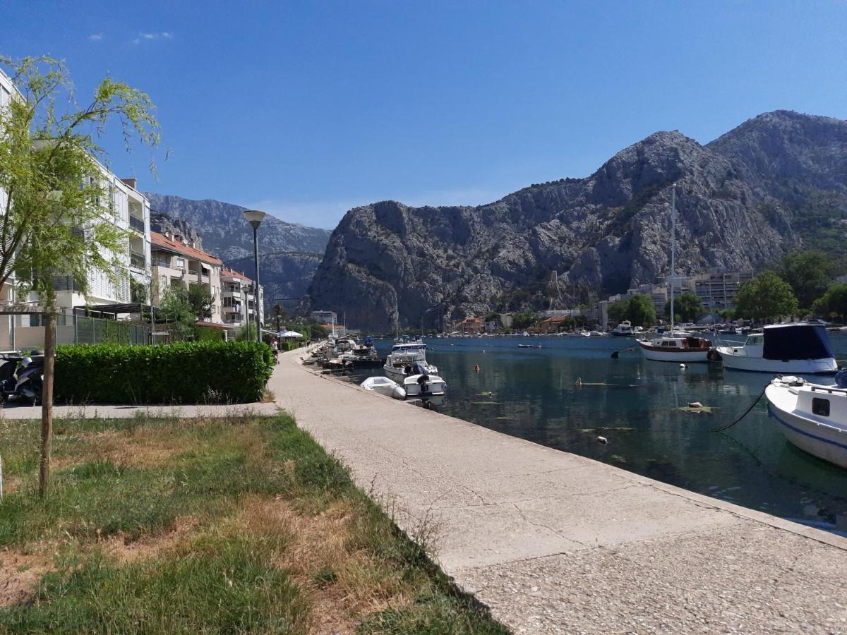 Luxury Family Apartment Omis Exterior photo